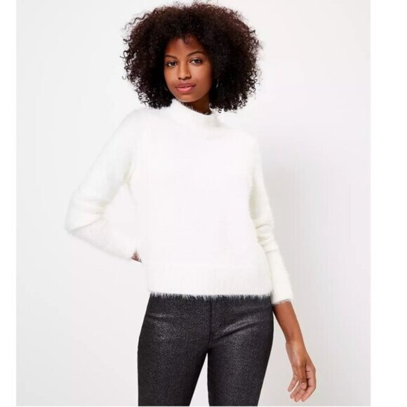 LOFT Fuzzy Sweater in Cream - M - Picture 1 of 7
